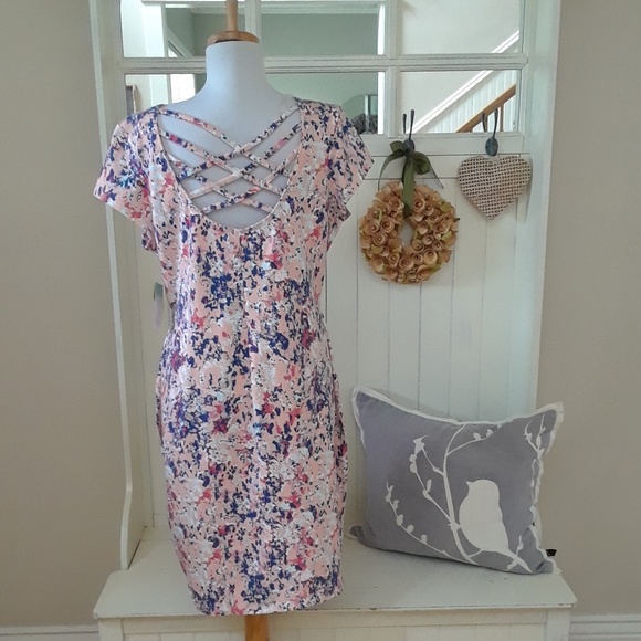 Decree Dresses & Skirts - NWT! Laurel Chelsea Plus Size BodyCon Dress